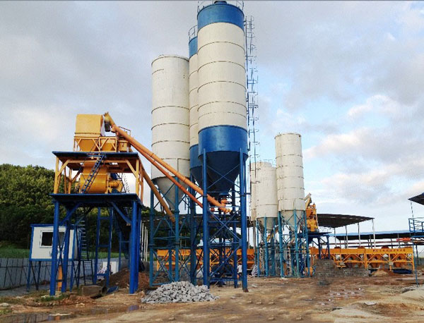 concrete batching plant with silo